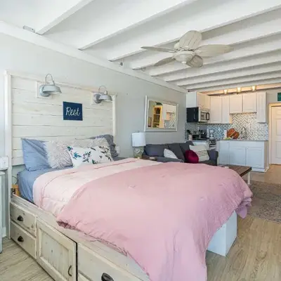 Coral Cove Beachfront Condo for 3 with Onsite Pool