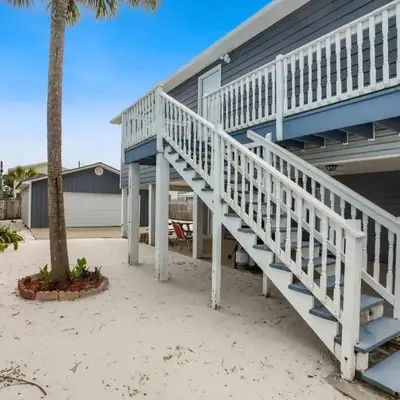 Beach Time Cozy Retreat Steps from the Gulf