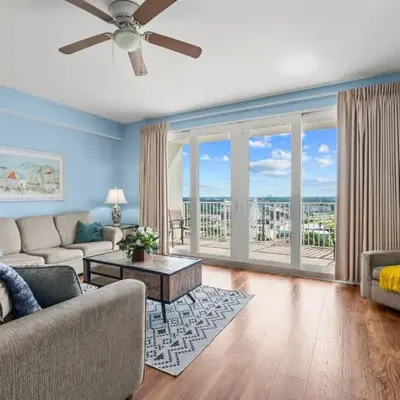 Bright & Spacious Condo 1BD! Steps from the Beach! by Dolce Vita Getaways PCB
