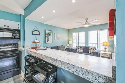 Gallery image of Stylish Blue Getaway - Beach Access - Shared Pool in Panama City Beach