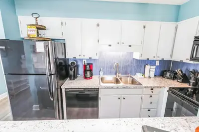Gallery image of Stylish Blue Getaway - Beach Access - Shared Pool in Panama City Beach
