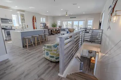 Gallery image of The Surf Hut in Panama City Beach