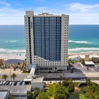 2 Beachfront Condos BBQ Balconies Resort Pool Hot Tub Direct Beach Access