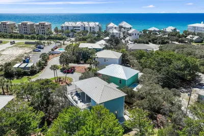 an aerial view of a resort with the ocean at Geauxing Coastal 10 ppl 3 BR 3BA Bikes Community pool 5 Min walk to the beach in Seacrest