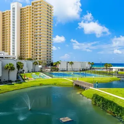 Charming Beachfront Condo with Stunning Views