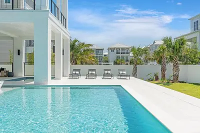Gallery image of The Grand Pearl in Inlet Beach