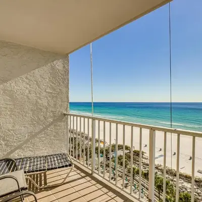 Walk to Pools and Outdoor Bar! Oceanfront PCB Gem