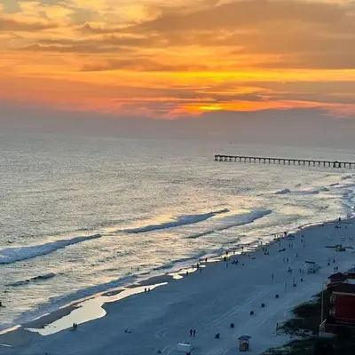 Peaks and Tide - Majestic Beach Resort