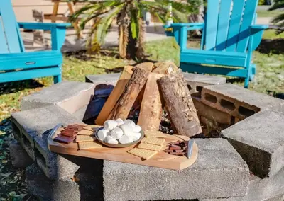 a wooden tray with at The Cozy Jamozy in Panama City Beach