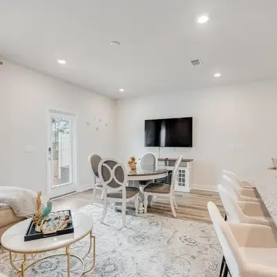 Bright 3BR Near Beach Vacation House
