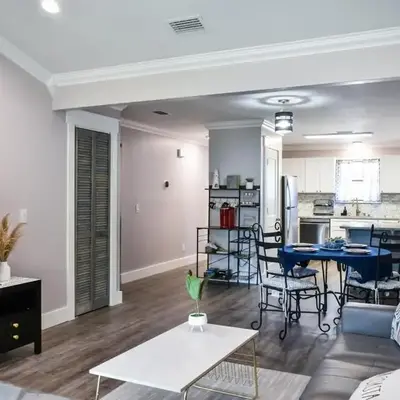 Renovated Townhome by the Bay