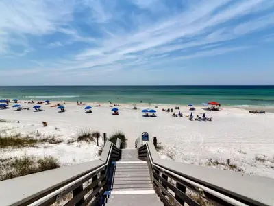 Gallery image of Hidden Beach 128 in Santa Rosa Beach