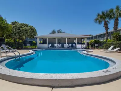 Gallery image of Hidden Beach 128 in Santa Rosa Beach