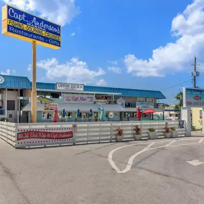 Looking for a Shore Thing? Here it is! 2BR 25BA Sleeps 8! Beachfront!