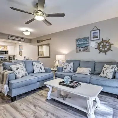 30As Favorite Beach Condo- 6 min walk to the beach