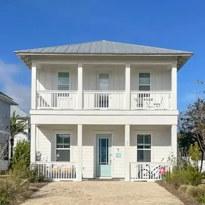 Brand-new house on Powell Lake near beach & 30A with pool W&D & gym