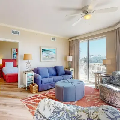 Gulf-front 3-bedroom condo with bonus bunk room & pickleball