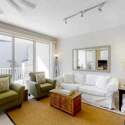 Super-comfy Seagrove condo with spacious pool-view balcony & pickleball