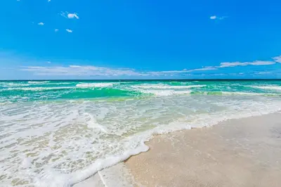 a view of the ocean from the beach at Beautiful 3rd-floor villa with hot tub tennis pickleball & balcony with views in Seacrest