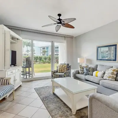Gorgeous home with tennis pickleball pool & hot tub - steps from the beach