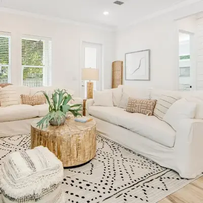 Dog-friendly home with community pool flat top grill and custom coffee bar
