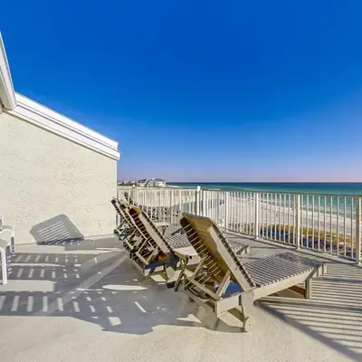 Fourth floor oceanfront condo with pool access ocean views and washer&dryer