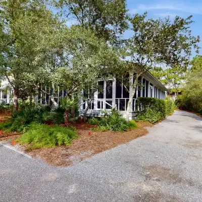 Coastal haven near the beach off scenic 30A with two pools & porch- dog-friendly