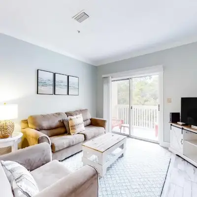 Peaceful condo with pool access central AC and washer&dryer
