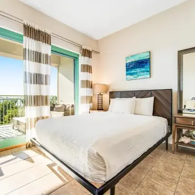 Comfortable studio with shared outdoor pool hot tub BBQ area and pool views