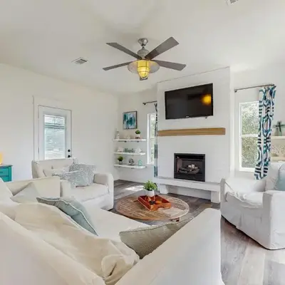 Bright coastal getaway with plenty of room and simple beach entry