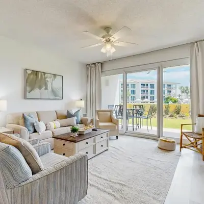 Beach haven with patio lagoon pool hot tub & pickleball - walk to beach
