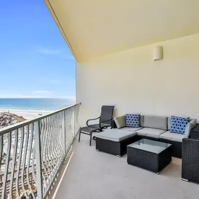 Oceanfront condo with pool hot tub sauna gym bikes tennis - lovely balcony