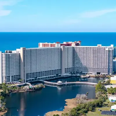 Laketown Wharf Resort by Panhandle Getaways