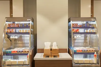 a room with aocrinologicallyocrinologically at Holiday Inn Express & Suites Panama City Beach - Beachfront by IHG in Panama City Beach