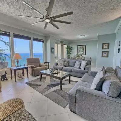 Luxurious Beachfront Condo with Beachside Pool Access and Free WiFi - Unit 1202