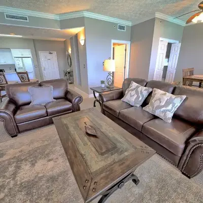 Stylish Oceanfront Condo with Beach and Picnic Area Access - Unit 1706