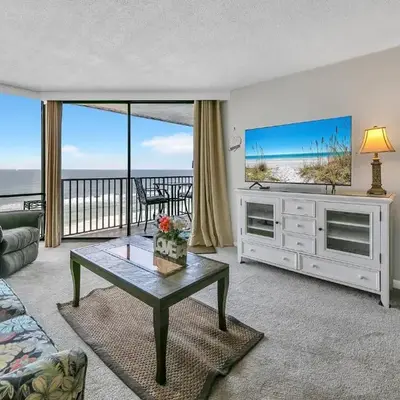 Windward 604 at Edgewater