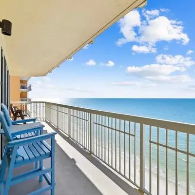 Waterfront PCB Condo with Balcony and Beach Gear!