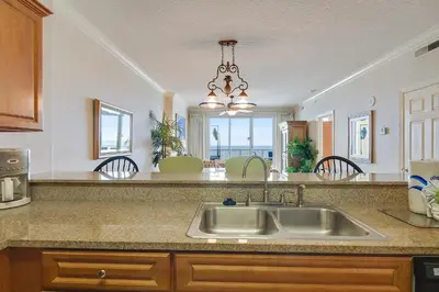 Gallery image of Ocean Villa Condos #704 by Book That Condo in Panama City Beach