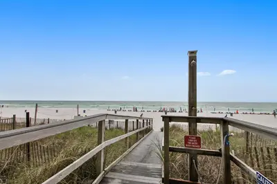Gallery image of Ocean Villa Condos #704 by Book That Condo in Panama City Beach