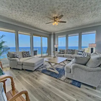 Spacious Tropical Condominium at 17th Floor with Beach and Pool Access - Unit 1707