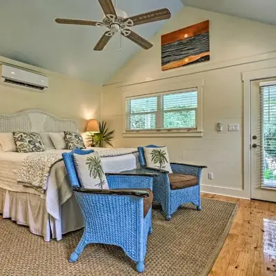 Seagrove Beach Studio - quarter Mi to Beach Access!