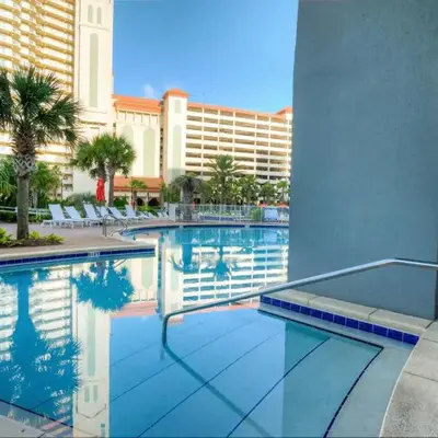 Next To The 10th Floor Pool - Laketown Wharf 1032- 2 BD Plus Bunks