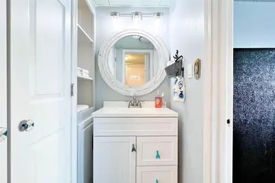 Gallery image of Breezy PCB Studio with Direct Beach Access! in Panama City Beach