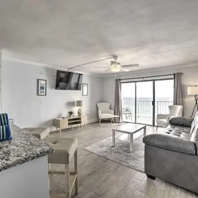 Oceanfront Panama City Beach Condo with Pool Access