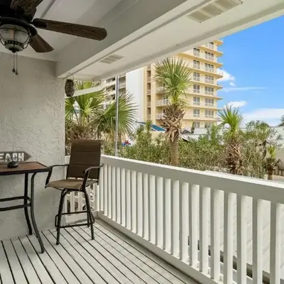 D’s Beach Retreat – Gulf Views