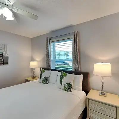 Beachside Villas #413