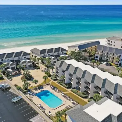 30A Emerald Hill Beach Resort by Panhandle Getaways