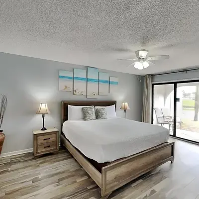 Edgewater Villa #306