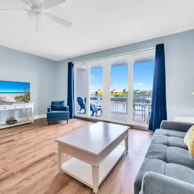 Laketown Wharf 116